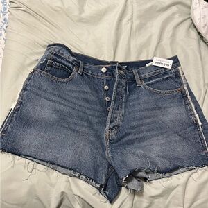 shorts 16 NWT